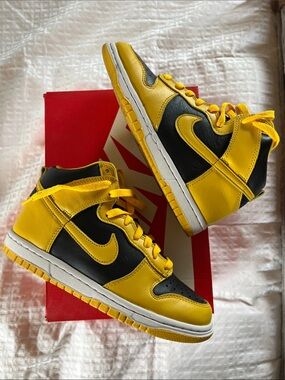 Nike Jordan 1  EUC size 4.5 women’s 6